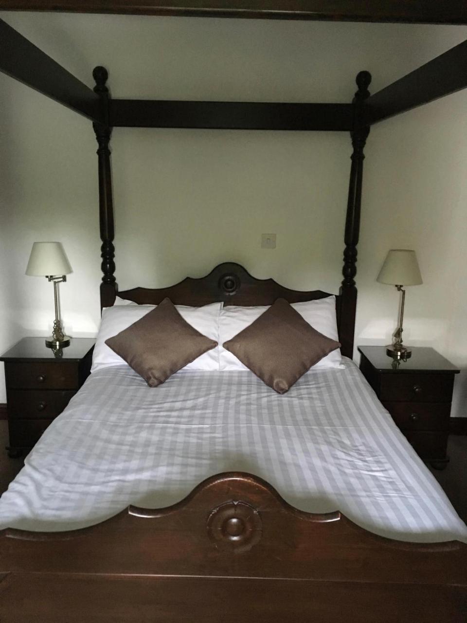 Готель The Farmers Arms Eccleston  Екстер'єр фото